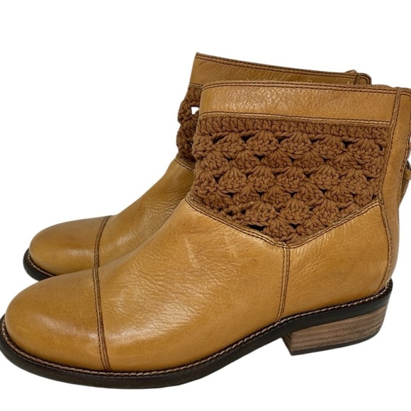 Anthropologie Shoes - Anthropologie Latigo Tan Leather women’s ankle boots crotchet top size 6